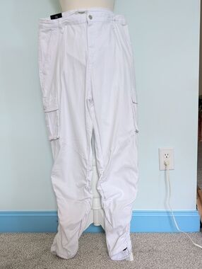 Twin Sisters LA NWT White CARGO pant with rouged legs 1X utility streetwear y2k